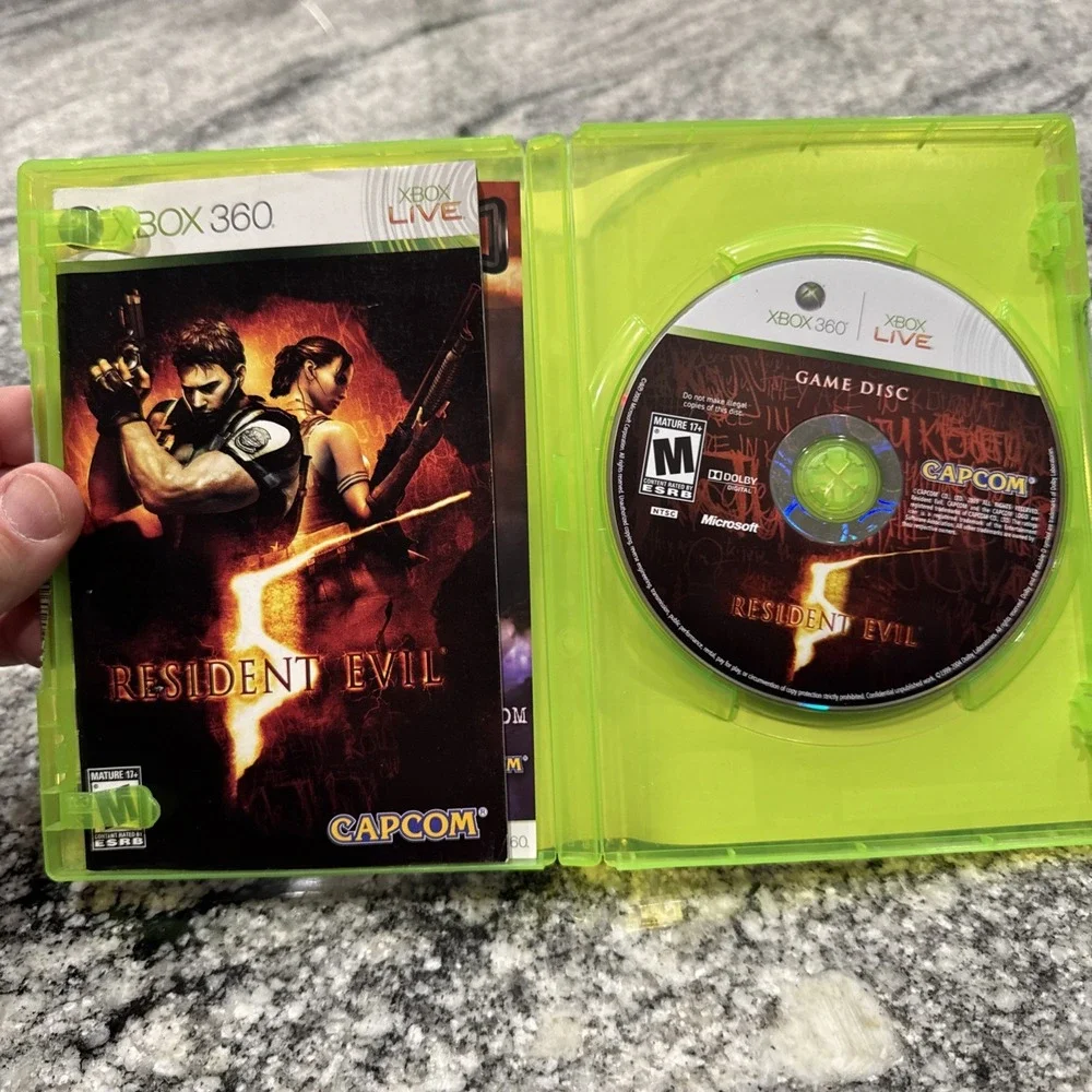 Resident Evil 5 - Microsoft Xbox 360‎ Capcom Complete With Manual